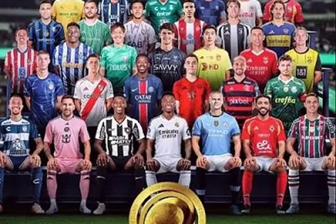 حسن الرداد "ترند" بعد صورة لاعب الأهلي في كأس العالم للأندية